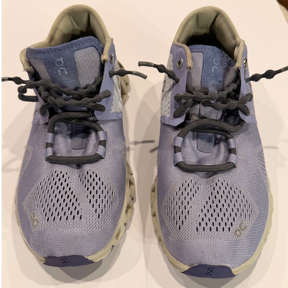 On Cloud X Lavender Purple Grey Running Shoes Womens 8.5 Low Top Sneakers